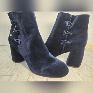 Elegant Navy Velvet Ankle Boots Nine West Booties